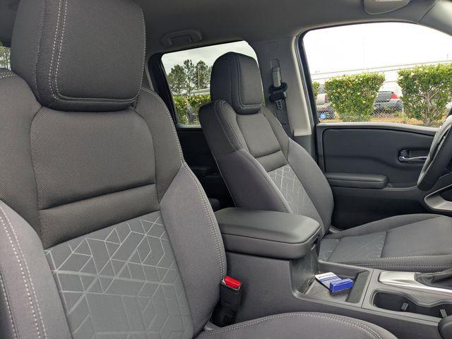 2026 Nissan Frontier Crew Cab SV 4x2