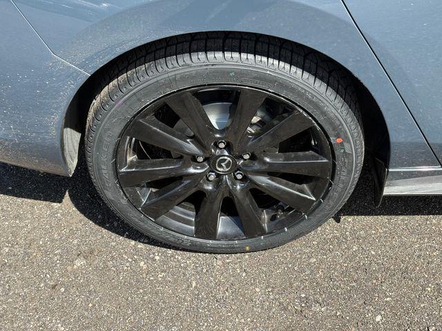 2023 Mazda Mazda3 2.5 S Carbon Edition