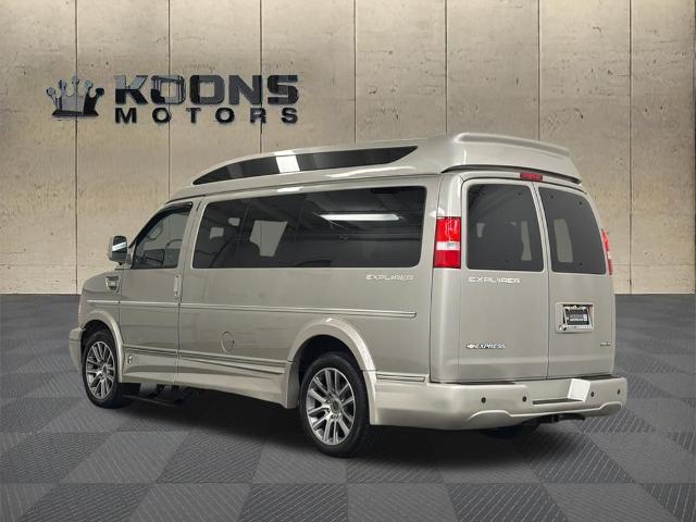 2021 Chevrolet Express Passenger RWD 2500 Regular Wheelbase LS