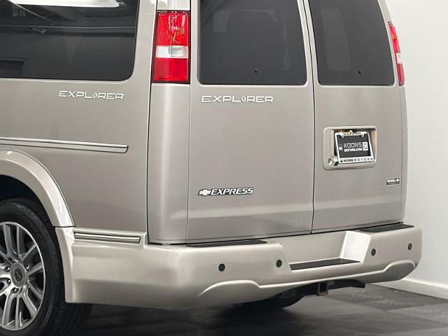 2021 Chevrolet Express Passenger RWD 2500 Regular Wheelbase LS