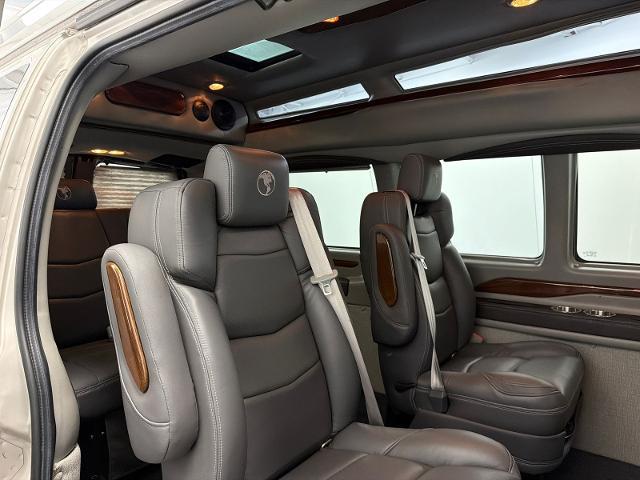 2021 Chevrolet Express Passenger RWD 2500 Regular Wheelbase LS