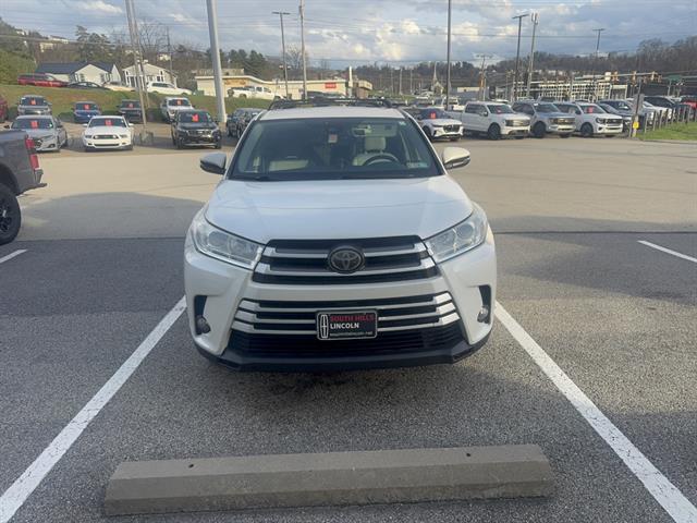 2017 Toyota Highlander LE