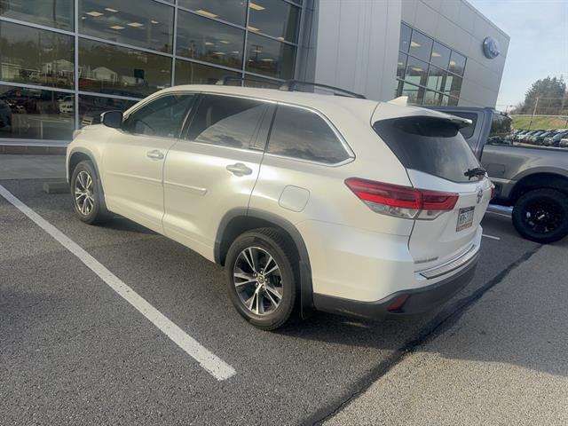 2017 Toyota Highlander LE