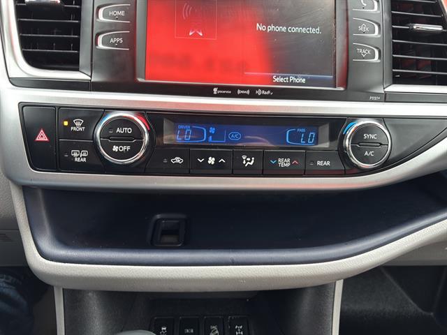 2017 Toyota Highlander LE