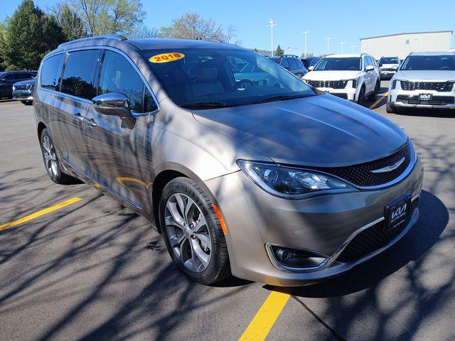 2018 Chrysler Pacifica Limited for sale in Des Moines, IA