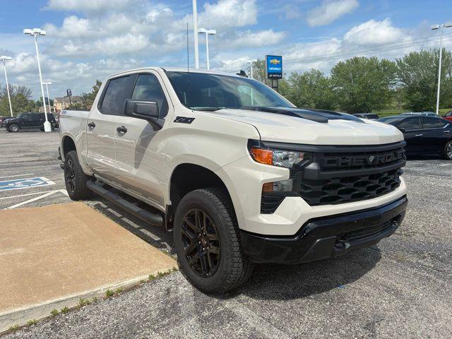 2026 Chevrolet Silverado 1500 4WD Crew Cab Short Bed Custom Trail Boss