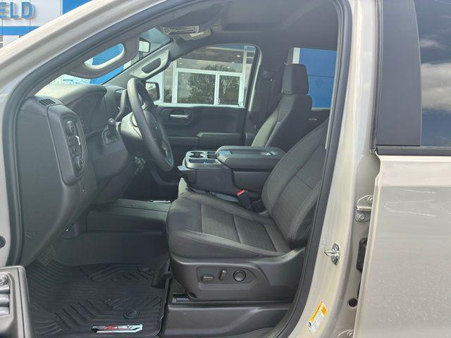 2026 Chevrolet Silverado 1500 4WD Crew Cab Short Bed Custom Trail Boss