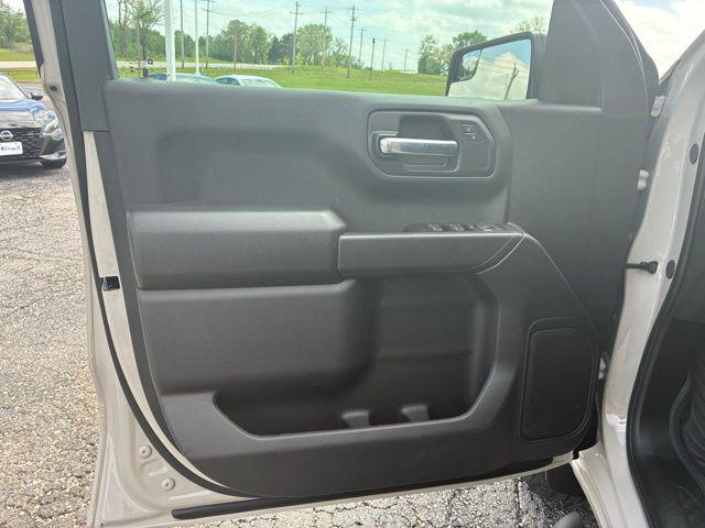 2026 Chevrolet Silverado 1500 4WD Crew Cab Short Bed Custom Trail Boss