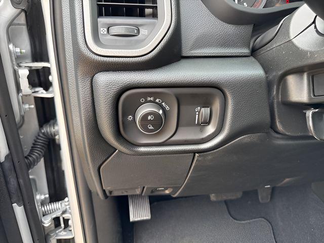 2026 Ram 2500 Black Express Crew Cab 4x4 6'4" Box