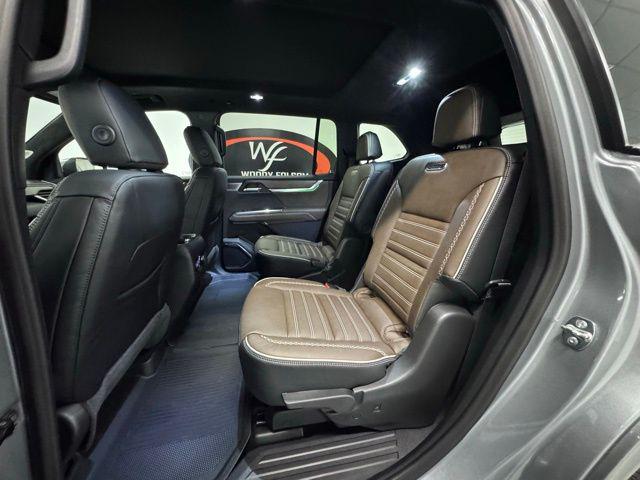2026 GMC Acadia Denali Ultimate FWD