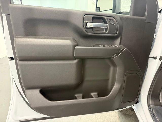 2026 GMC Sierra 3500HD Crew Cab, Long Bed, Pro Dual Rear Wheel, 4WD