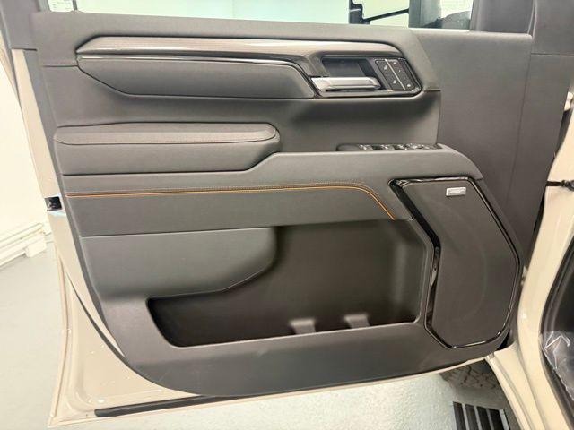 2026 GMC Sierra 2500HD Crew Cab, Standard Bed, AT4, 4WD