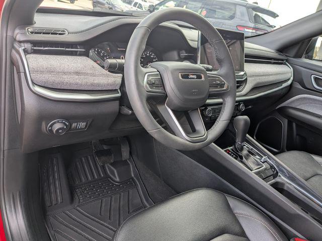 2024 Jeep Compass Latitude Lux FWD