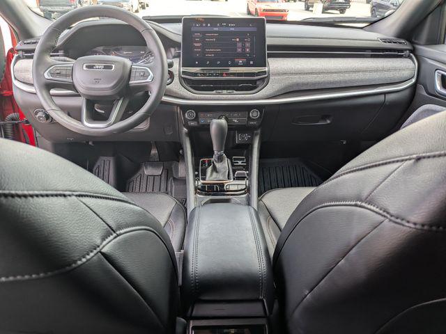 2024 Jeep Compass Latitude Lux FWD