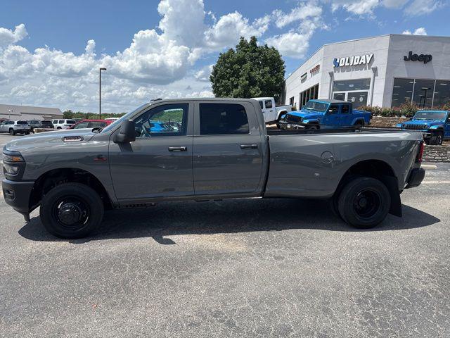 2026 Ram 3500 Tradesman Crew Cab 4x4 8' Box