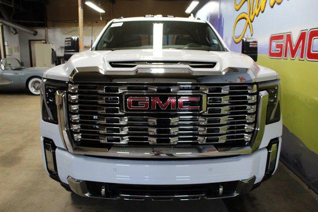 2026 GMC Sierra 3500HD Crew Cab, Long Bed, Denali Dual Rear Wheel, 4WD