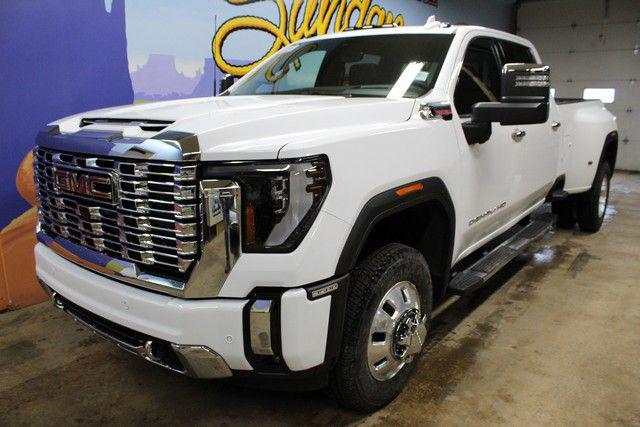 2026 GMC Sierra 3500HD Crew Cab, Long Bed, Denali Dual Rear Wheel, 4WD