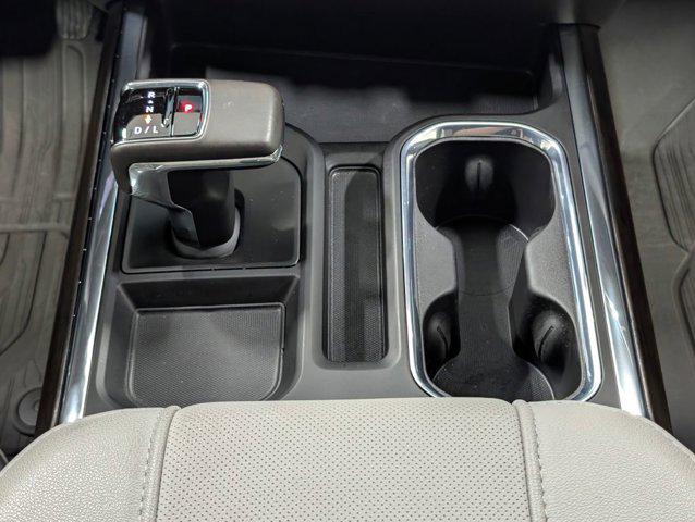 2025 GMC Sierra 1500 4WD Crew Cab Short Box SLT