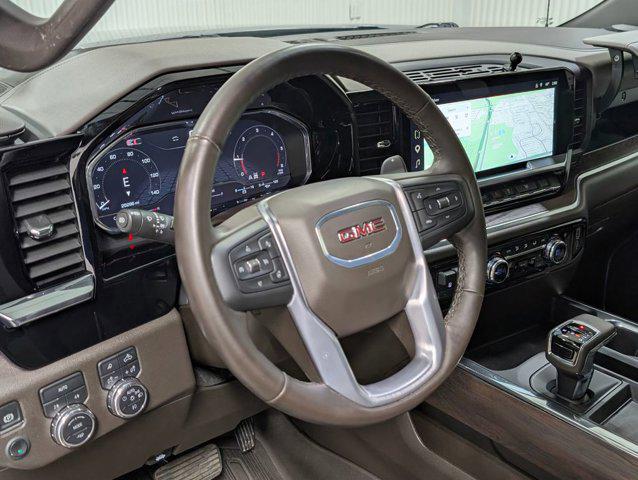2025 GMC Sierra 1500 4WD Crew Cab Short Box SLT