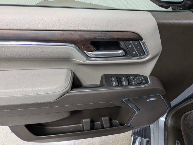 2025 GMC Sierra 1500 4WD Crew Cab Short Box SLT