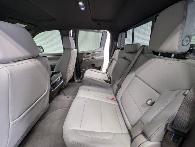 2025 GMC Sierra 1500 4WD Crew Cab Short Box SLT