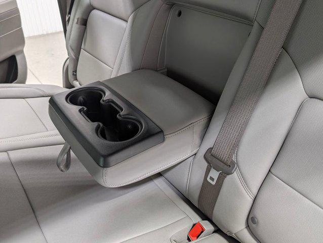 2025 GMC Sierra 1500 4WD Crew Cab Short Box SLT