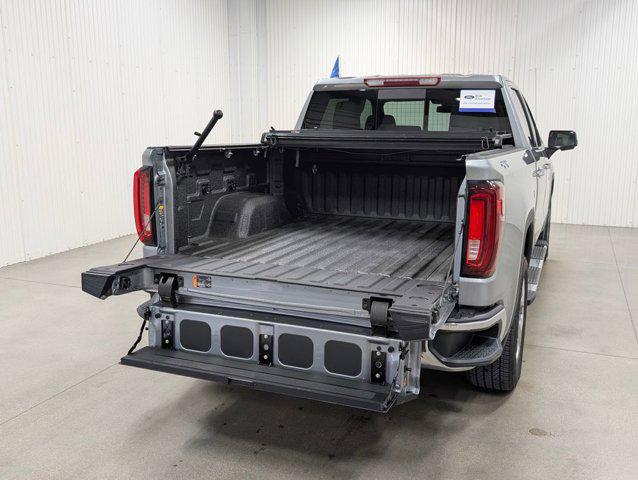2025 GMC Sierra 1500 4WD Crew Cab Short Box SLT