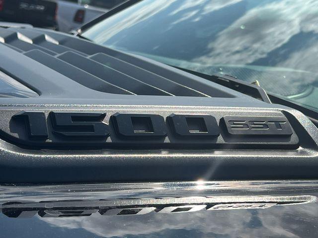 2025 Ram 1500 Laramie Crew Cab 4x4 57 Box
