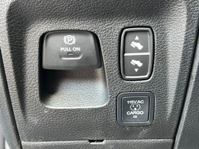2025 Ram 1500 Laramie Crew Cab 4x4 57 Box