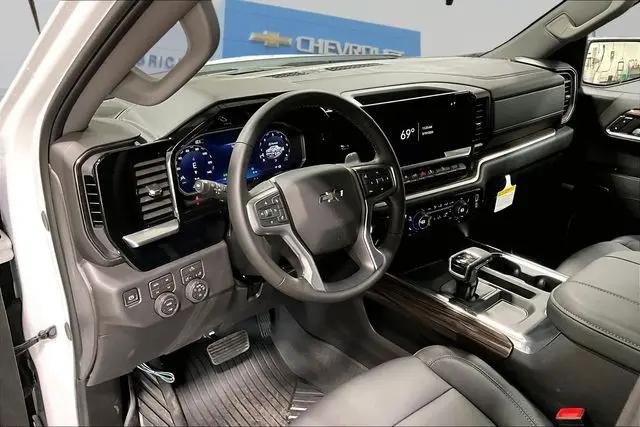 2026 Chevrolet Silverado 1500 4WD Crew Cab Short Bed RST