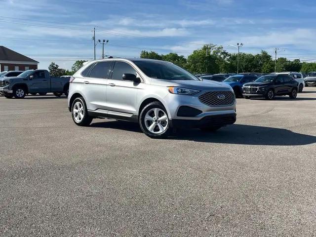 2023 Ford Edge SE