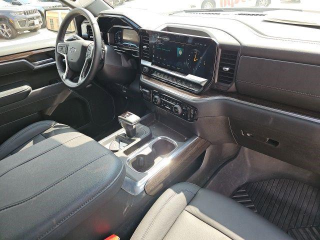 2025 Chevrolet Silverado 1500 4WD Crew Cab Short Bed RST