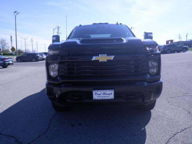 2024 Chevrolet Silverado 2500HD 4WD Crew Cab Standard Bed Custom