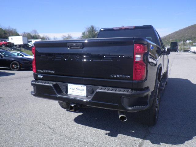 2024 Chevrolet Silverado 2500HD 4WD Crew Cab Standard Bed Custom