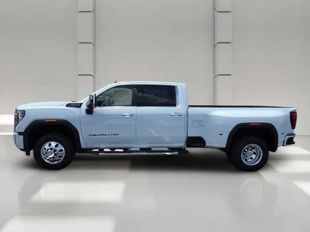 2026 GMC Sierra 3500HD Crew Cab, Long Bed, Denali Dual Rear Wheel, 4WD