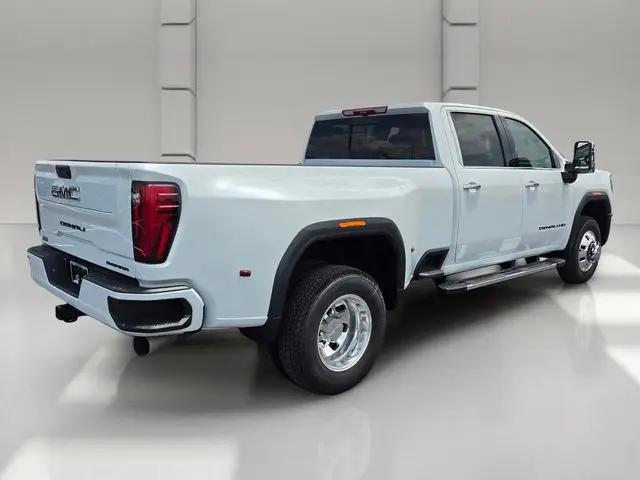 2026 GMC Sierra 3500HD Crew Cab, Long Bed, Denali Dual Rear Wheel, 4WD