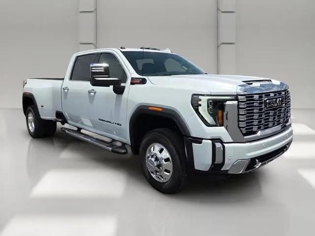 2026 GMC Sierra 3500HD Crew Cab, Long Bed, Denali Dual Rear Wheel, 4WD