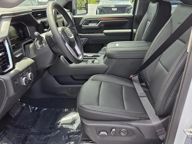 2026 GMC Sierra 3500HD Crew Cab, Long Bed, Denali Dual Rear Wheel, 4WD