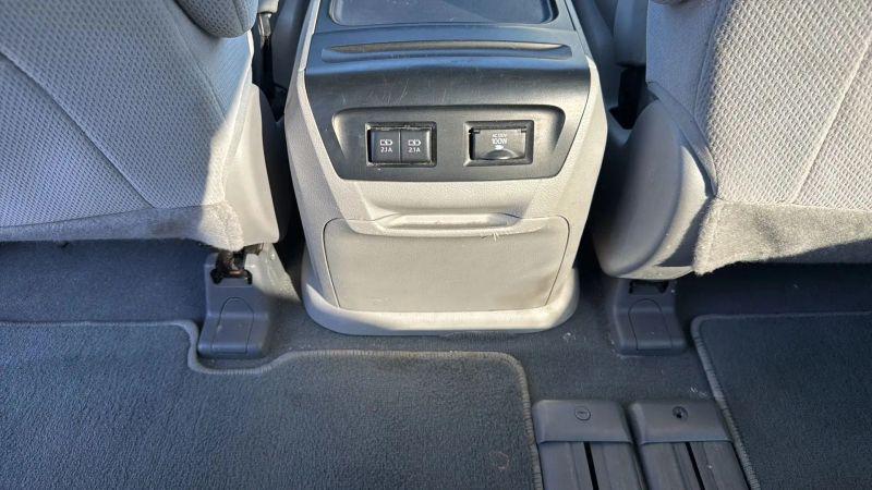 2020 Toyota Sienna LE