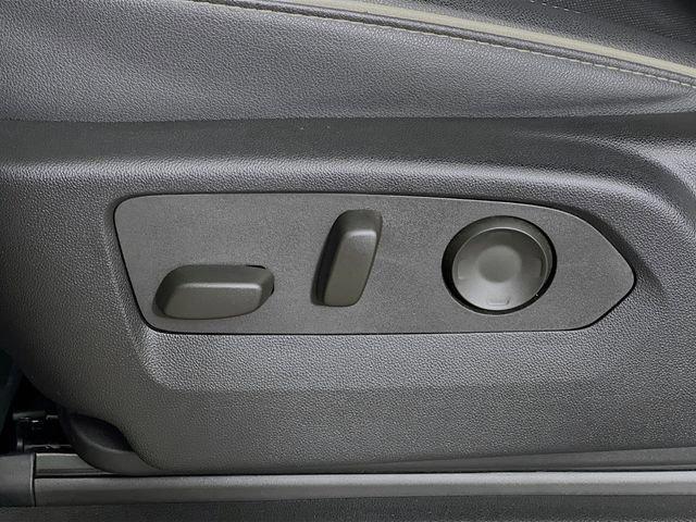 2024 GMC Yukon XL 4WD SLT