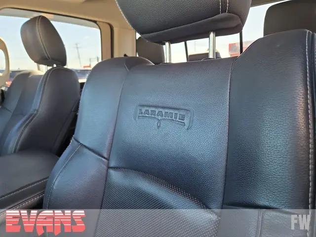 2017 Ram 1500 Laramie Crew Cab 4x4 5'7" Box