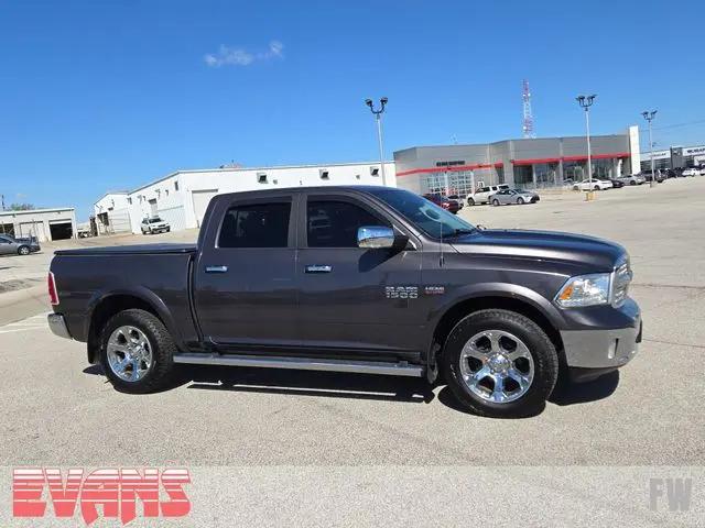 2017 Ram 1500 Laramie Crew Cab 4x4 5'7" Box