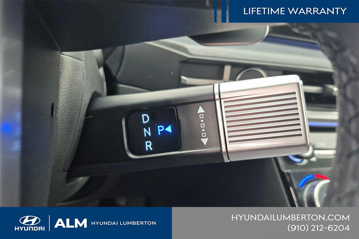 New 2026 White Hyundai Limited FWD image 29