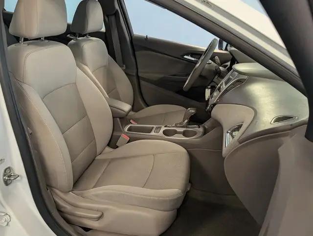 2017 Chevrolet Cruze LS Auto