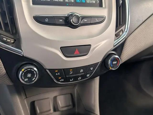 2017 Chevrolet Cruze LS Auto
