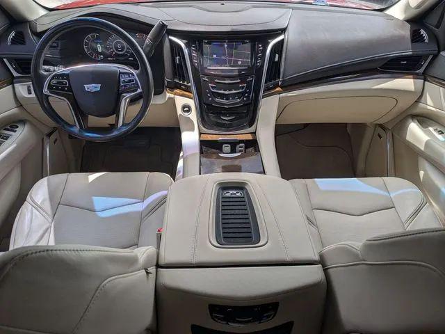 2018 Cadillac Escalade Luxury