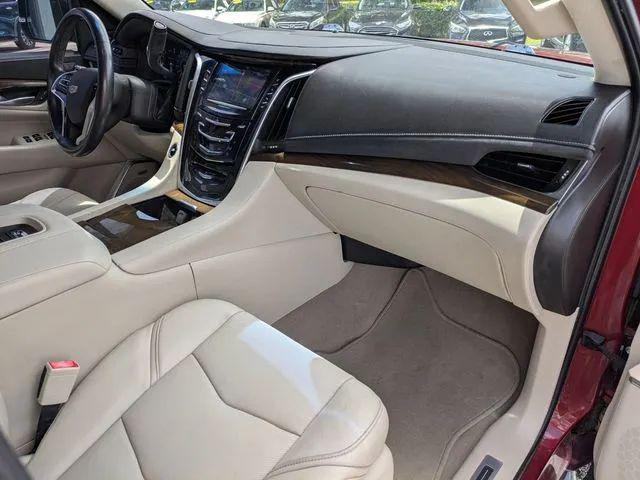 2018 Cadillac Escalade Luxury