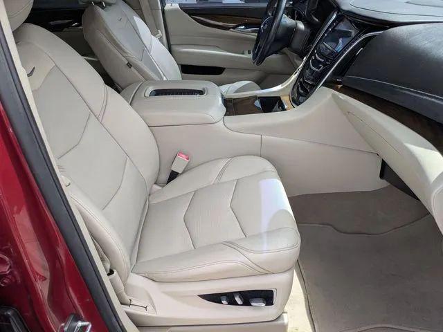 2018 Cadillac Escalade Luxury