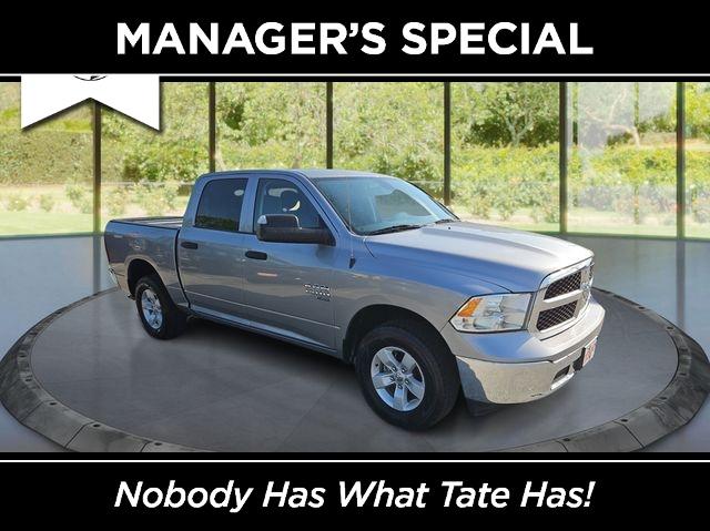2023 RAM 1500 Classic SLT Crew Cab 4x4 57 Box