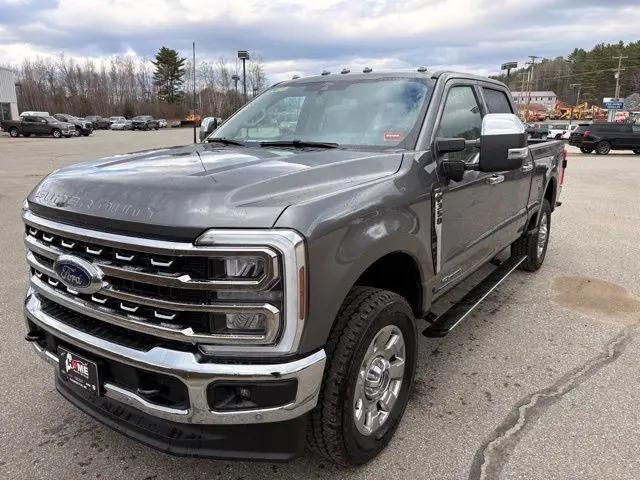 2025 Ford F-350 LARIAT